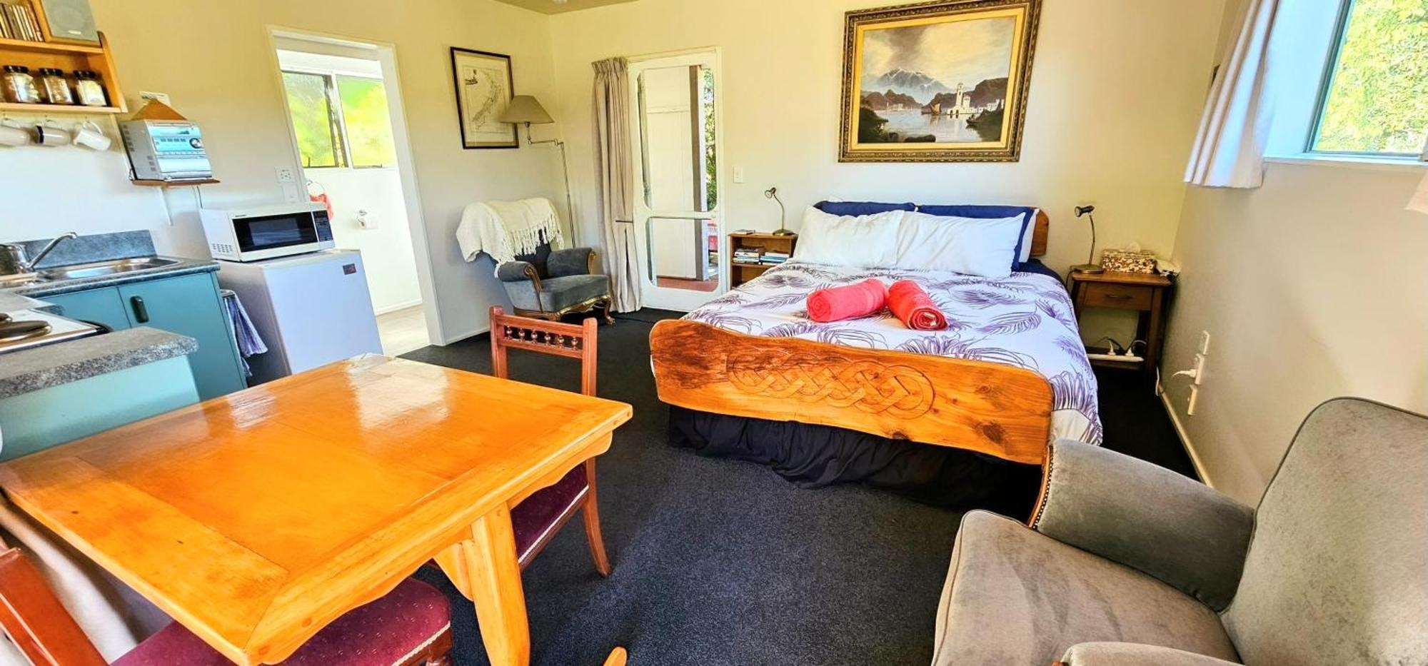 Waterwheel Cottage Upper Moutere Экстерьер фото